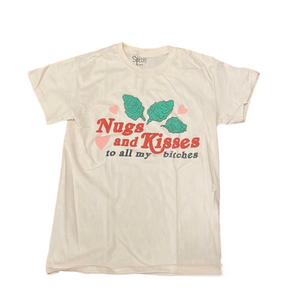 Spencer’s Ivory Tee. Size S. GC.